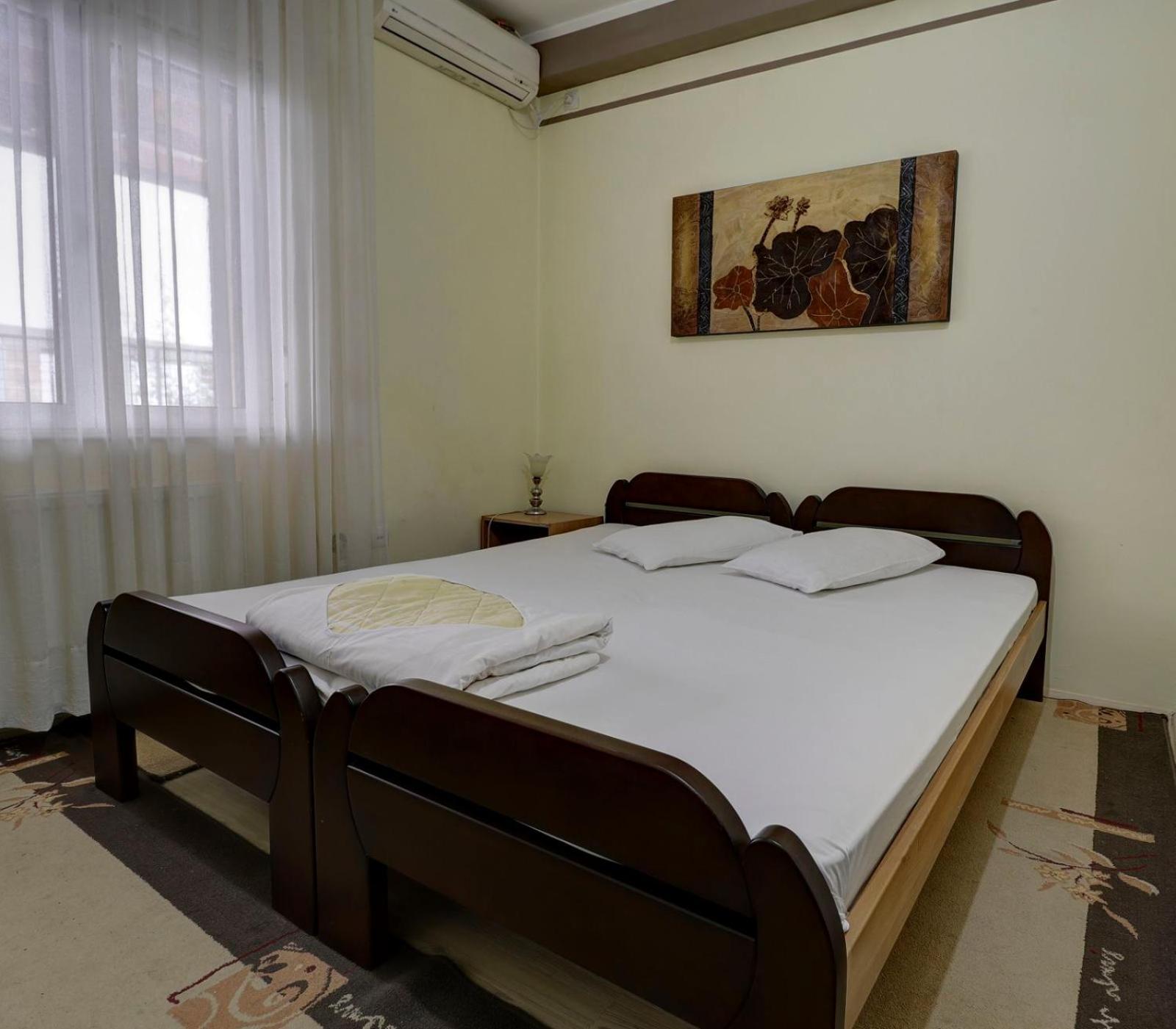 לסקובץ Hotel Perla Ldm Leskovac מראה חיצוני תמונה